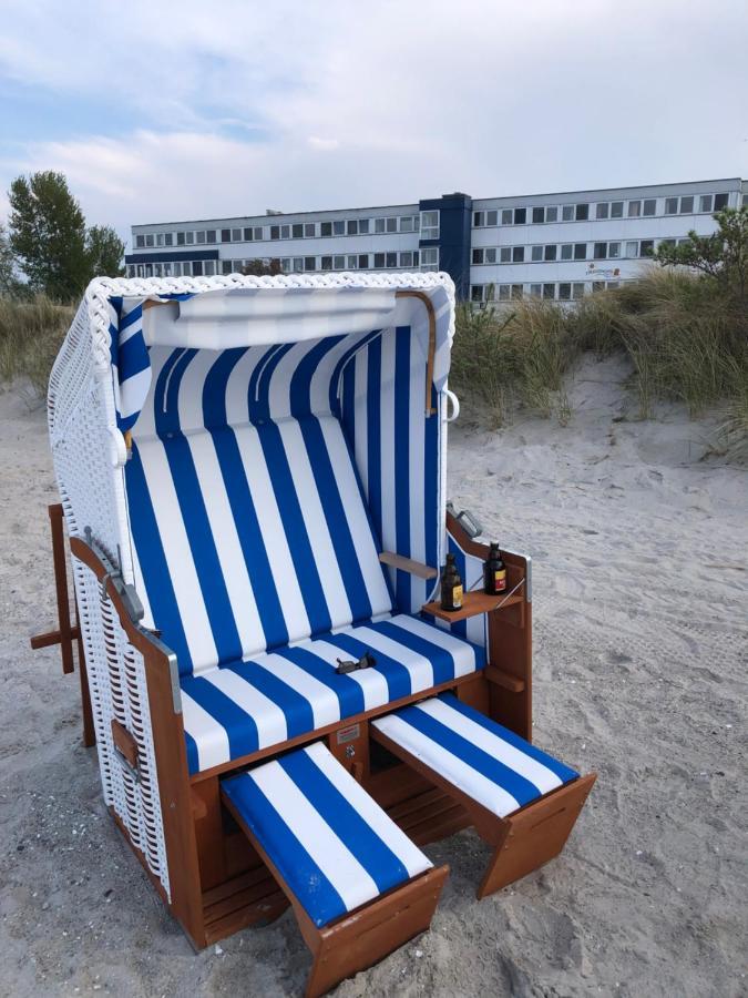Direkt Am Strand Mit Meerblick Inclusive Strandkorb In Der Saison Heiligenhafen Eksteriør billede